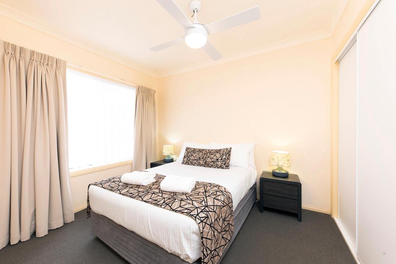 Meridian Beachside Apartments Олд-Бар Екстер'єр фото